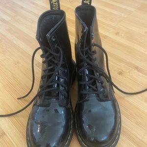 Dr martins -shiny